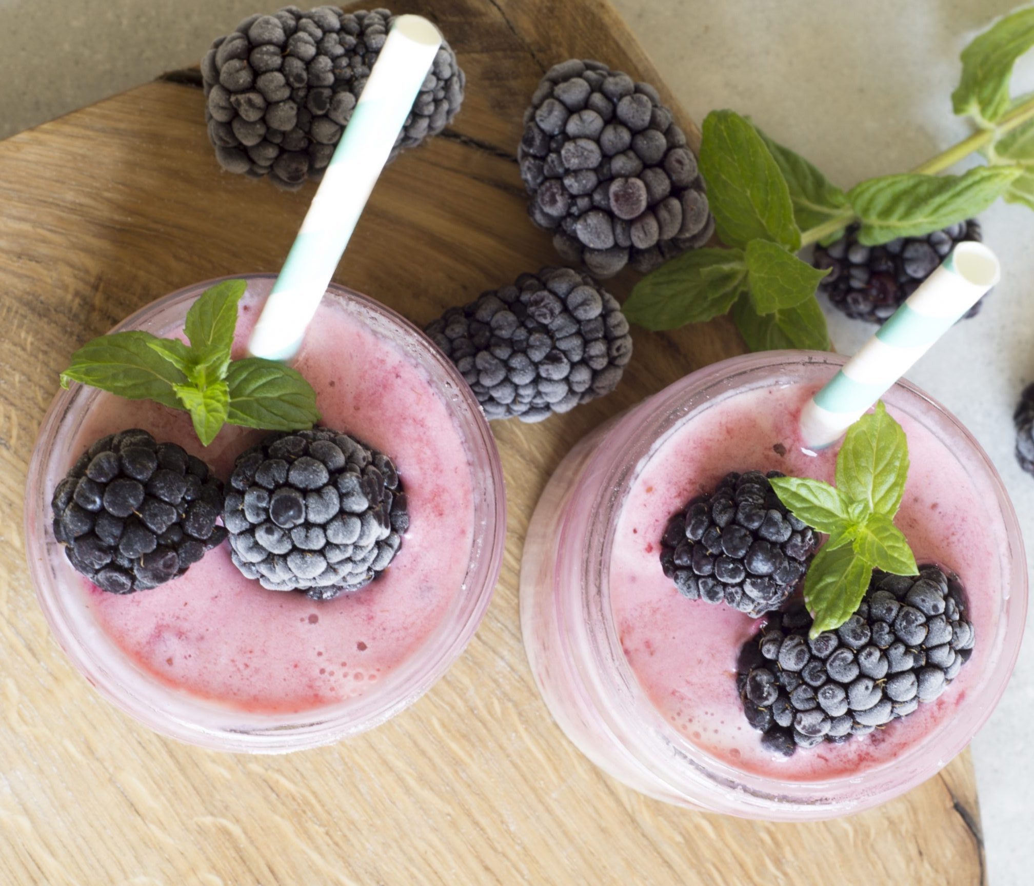 Smoothie tofu fruits rouges